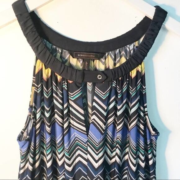 BCBGMaxAzria | Zig Zag Colorful Keyhole Minidress - Picture 2 of 7